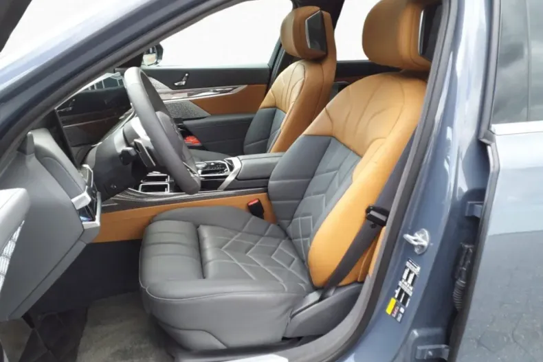 BMW i7 din 2024 cu 69.233 km - oferta BMW120222 - foto 8