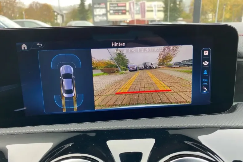 Mercedes-Benz CLA 250 din 2023 cu 9.990 km - oferta MER120224 - foto 13