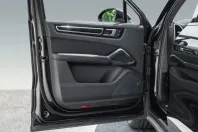 Porsche Cayenne din 2022 cu 67.990 km - oferta POR120227 - foto 19