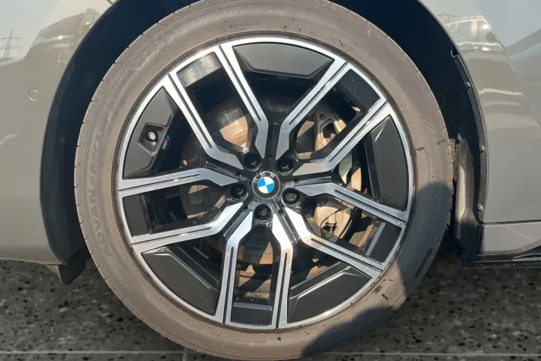 BMW i7 din 2024 cu 20.602 km - oferta BMW120228 - foto 10