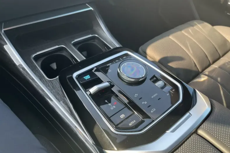 BMW i7 din 2024 cu 20.602 km - oferta BMW120228 - foto 20