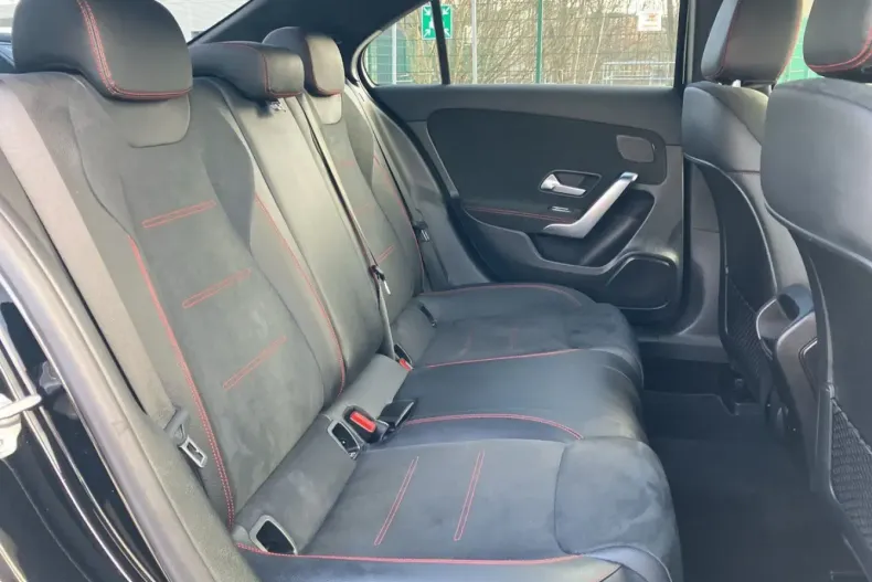 Mercedes-Benz A 250 din 2022 cu 44.150 km - oferta MER120231 - foto 25