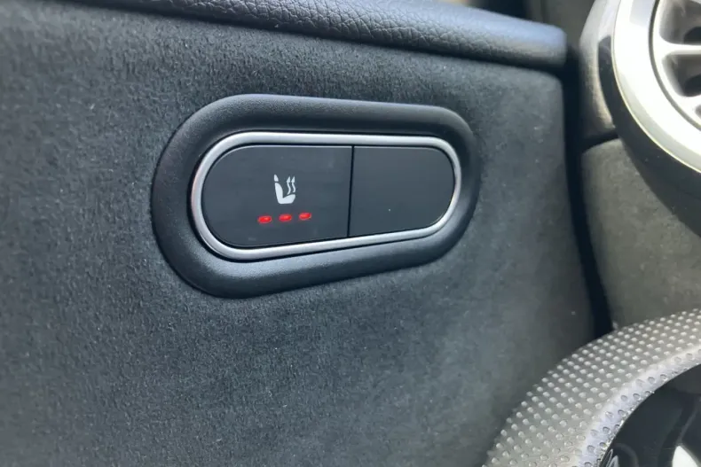 Mercedes-Benz A 250 din 2022 cu 44.150 km - oferta MER120231 - foto 28