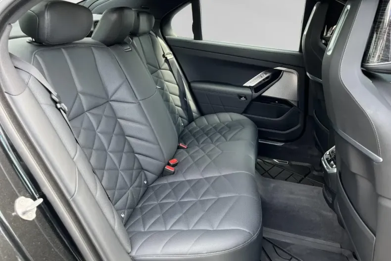 BMW i7 din 2024 cu 24.290 km - oferta BMW120232 - foto 11