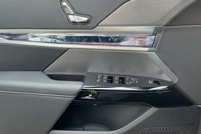 BMW i7 din 2024 cu 24.290 km - oferta BMW120232 - foto 14