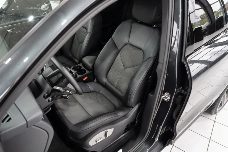 Porsche Macan din 2022 cu 42.136 km - oferta POR120234 - foto 15