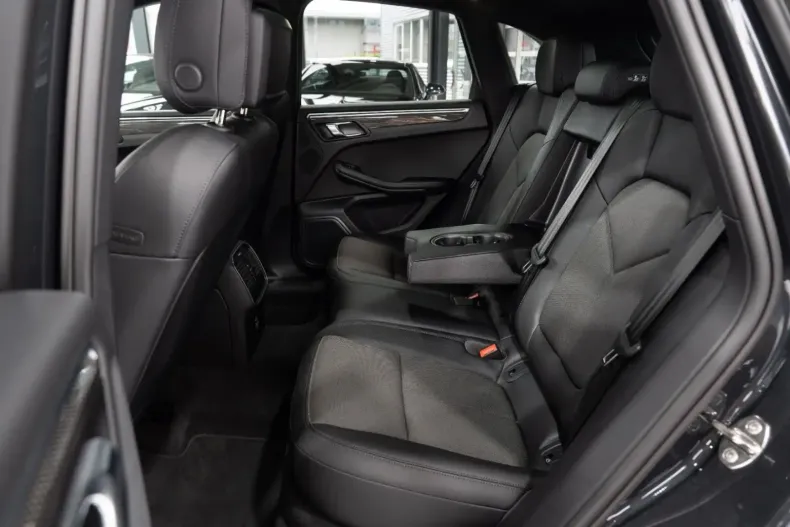 Porsche Macan din 2022 cu 42.136 km - oferta POR120234 - foto 16