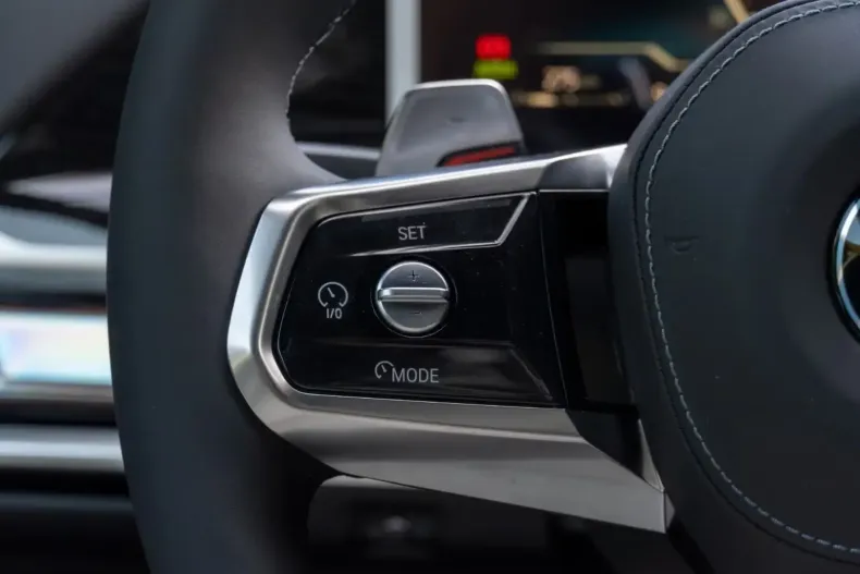 BMW 740 din 2025 cu 9.900 km - oferta BMW120239 - foto 11