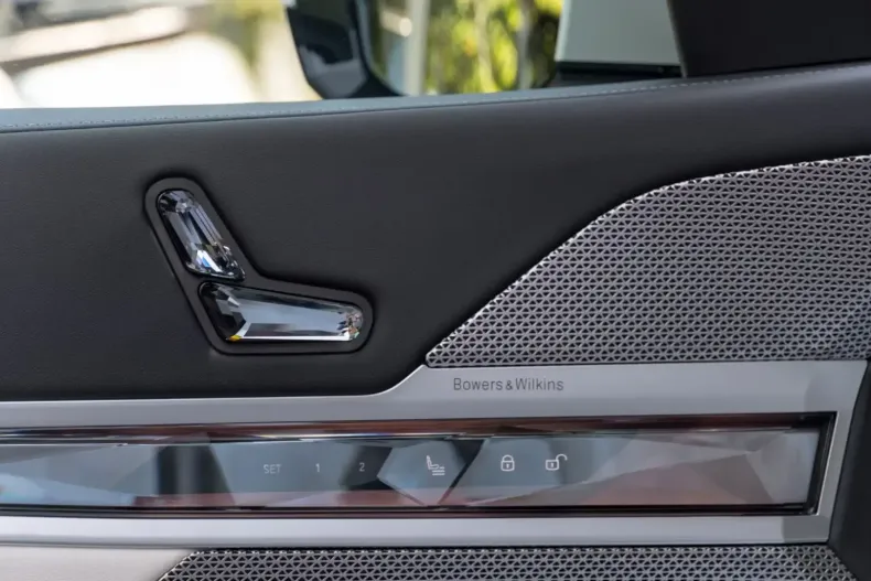 BMW 740 din 2025 cu 9.900 km - oferta BMW120239 - foto 13