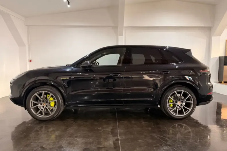Porsche Cayenne din 2022 cu 67.000 km - oferta POR120240 - foto 3