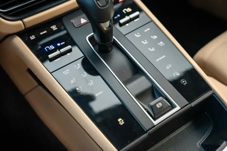 Porsche Macan din 2022 cu 67.745 km - oferta POR120244 - foto 23