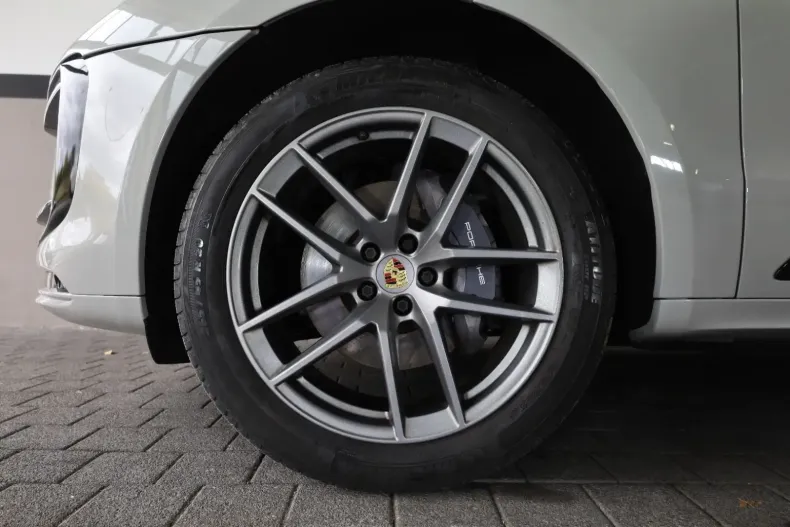 Porsche Macan din 2022 cu 39.278 km - oferta POR120245 - foto 4