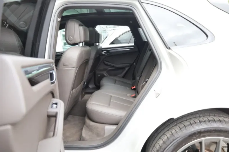 Porsche Macan din 2022 cu 39.278 km - oferta POR120245 - foto 18