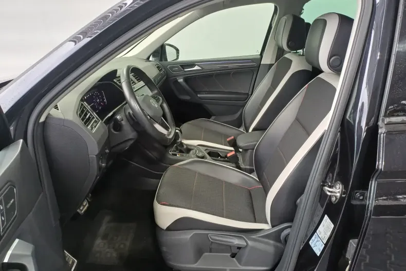 Volkswagen Tiguan din 2022 cu 49.683 km - oferta VOL120247 - foto 4