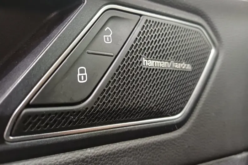 Volkswagen Tiguan din 2022 cu 49.683 km - oferta VOL120247 - foto 10