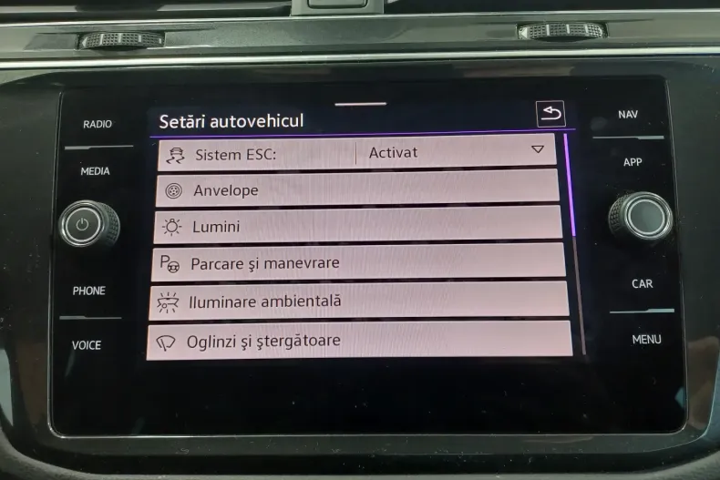 Volkswagen Tiguan din 2022 cu 49.683 km - oferta VOL120247 - foto 18