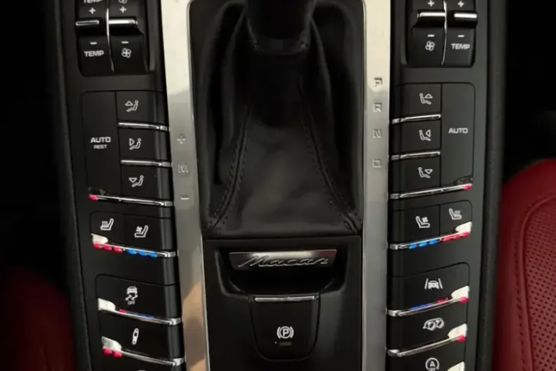 Porsche Macan din 2021 cu 62.300 km - oferta POR120250 - foto 19