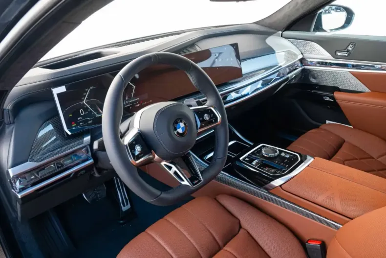 BMW 740 din 2025 cu 7.092 km - oferta BMW120254 - foto 4