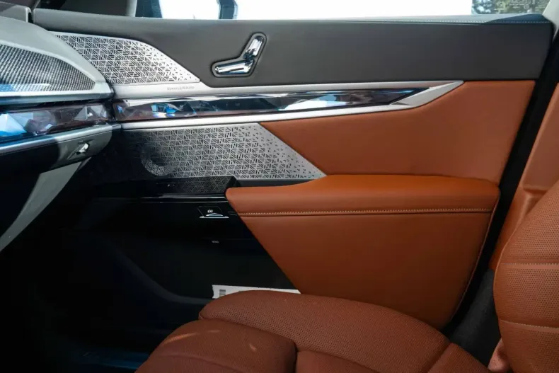 BMW 740 din 2025 cu 7.092 km - oferta BMW120254 - foto 7