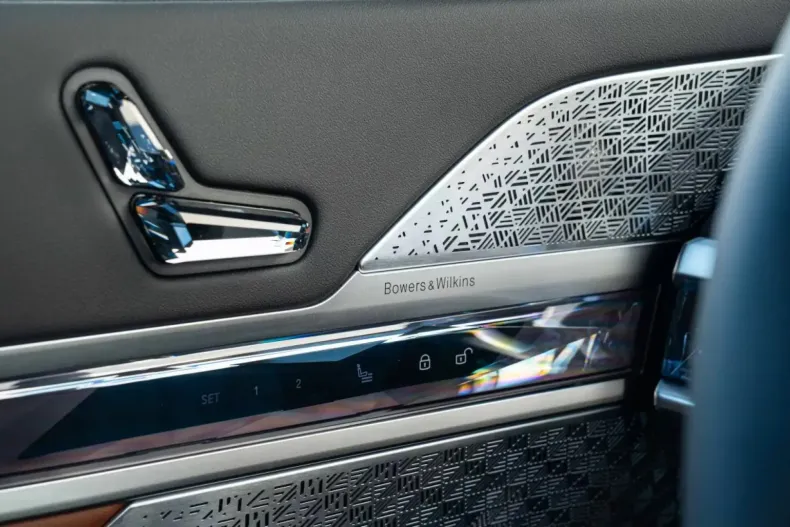 BMW 740 din 2025 cu 7.092 km - oferta BMW120254 - foto 8