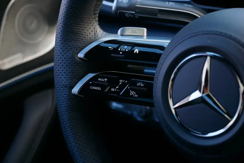 Mercedes-Benz GLE 450 din 2025 cu 20 km - oferta MER120257 - foto 11