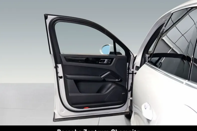 Porsche Cayenne din 2022 cu 57.700 km - oferta POR120260 - foto 10