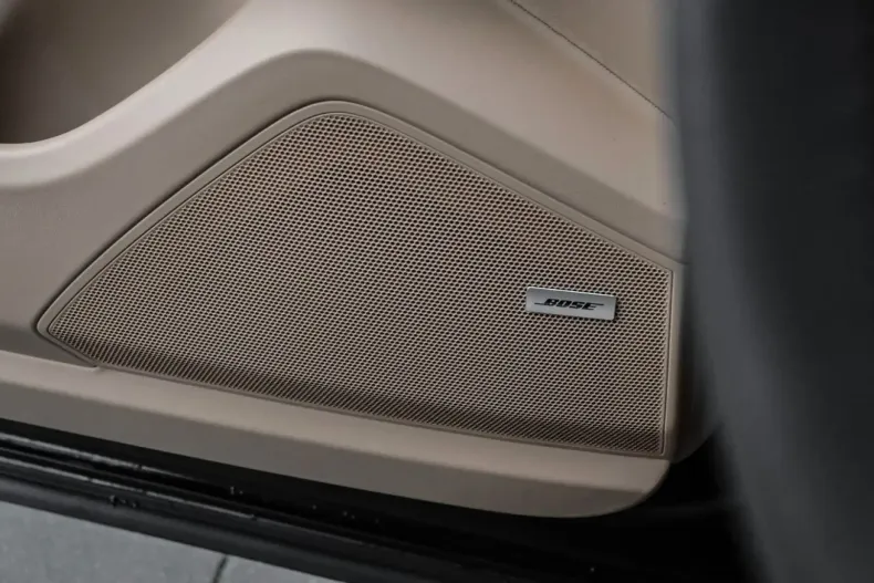 Porsche Cayenne din 2023 cu 43.012 km - oferta POR120261 - foto 9