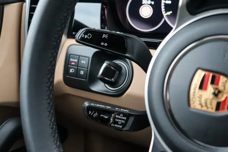 Porsche Cayenne din 2023 cu 43.012 km - oferta POR120261 - foto 27