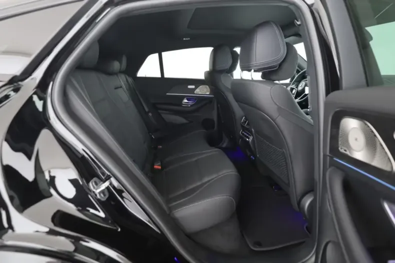 Mercedes-Benz GLE 400 din 2025 cu 9.900 km - oferta MER120263 - foto 4