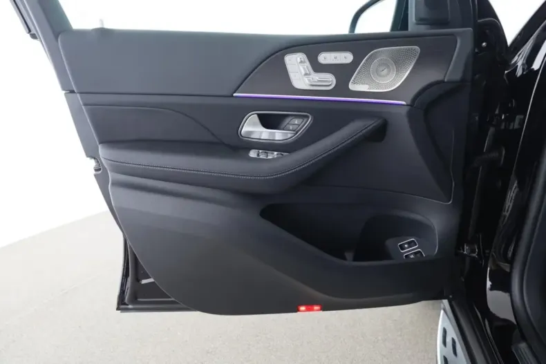 Mercedes-Benz GLE 400 din 2025 cu 9.900 km - oferta MER120263 - foto 6