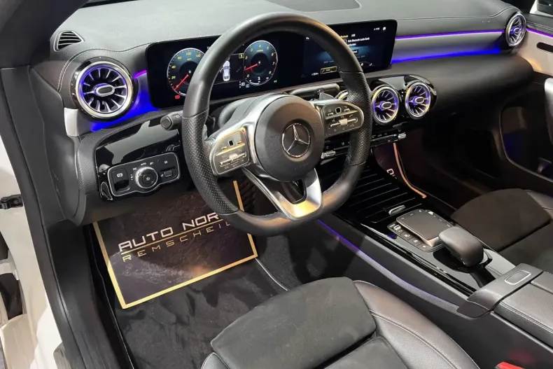 Mercedes-Benz CLA 200 din 2020 cu 59.000 km - oferta MER120264 - foto 13