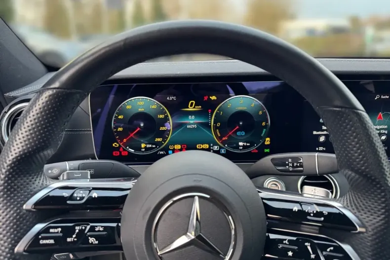 Mercedes-Benz E 300 din 2021 cu 68.300 km - oferta MER120273 - foto 10