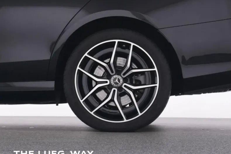 Mercedes-Benz E 300 din 2022 cu 29.507 km - oferta MER120275 - foto 21