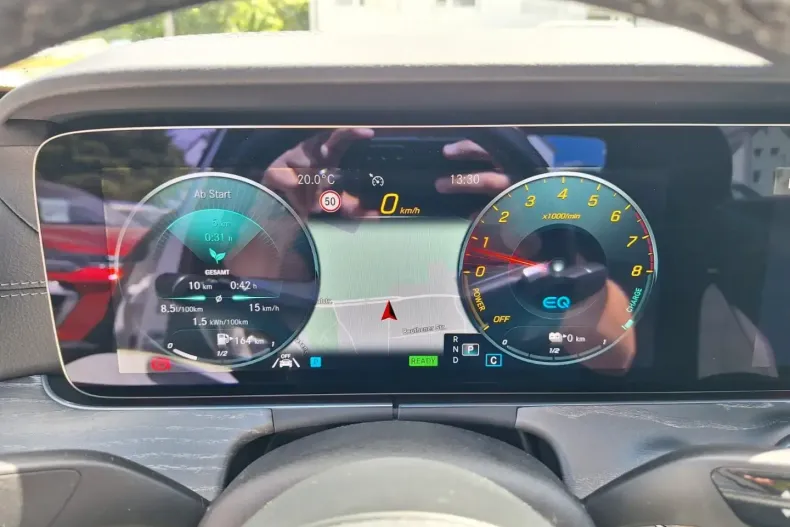 Mercedes-Benz E 300 din 2021 cu 51.800 km - oferta MER120277 - foto 12