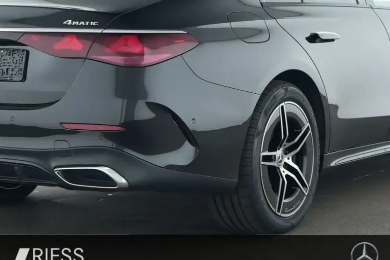 Mercedes-Benz E 300 din 2024 cu 60.061 km - oferta MER120278 - foto 4