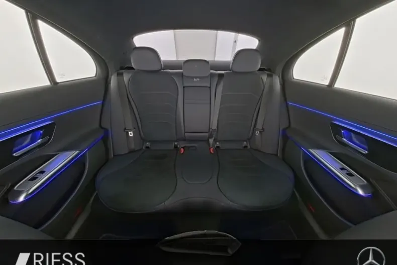 Mercedes-Benz E 300 din 2024 cu 60.061 km - oferta MER120278 - foto 7