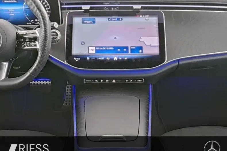 Mercedes-Benz E 300 din 2024 cu 60.061 km - oferta MER120278 - foto 9