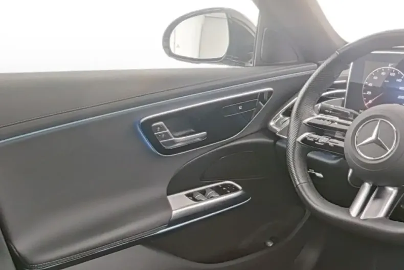 Mercedes-Benz E 200 din 2024 cu 21.831 km - oferta MER120279 - foto 5