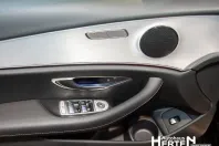 Mercedes-Benz E 200 din 2023 cu 34.693 km - oferta MER120280 - foto 9