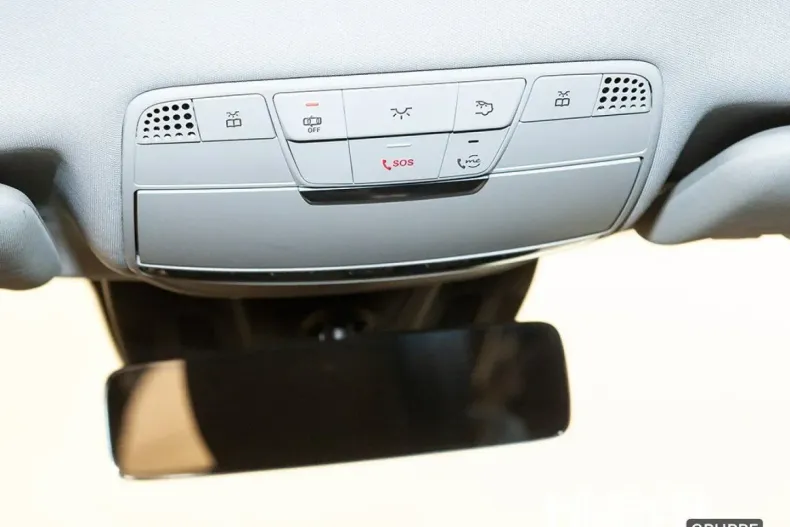 Mercedes-Benz E 200 din 2023 cu 34.693 km - oferta MER120280 - foto 11