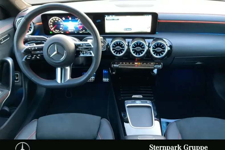 Mercedes-Benz CLA 200 din 2024 cu 11.500 km - oferta MER120281 - foto 10