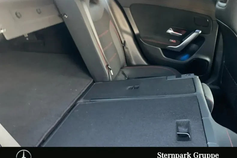 Mercedes-Benz CLA 200 din 2024 cu 11.500 km - oferta MER120281 - foto 17