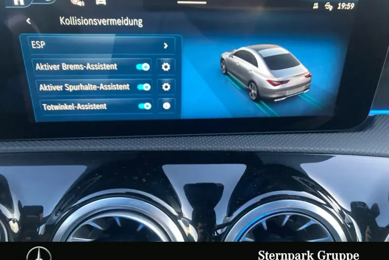 Mercedes-Benz CLA 200 din 2024 cu 11.500 km - oferta MER120281 - foto 23