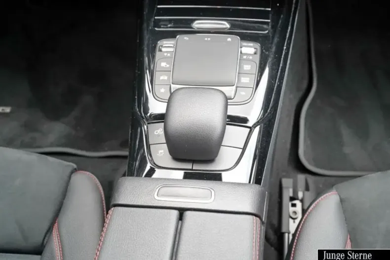 Mercedes-Benz CLA 35 AMG din 2022 cu 39.950 km - oferta MER120282 - foto 11