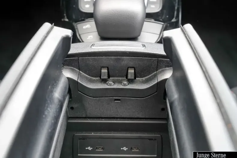 Mercedes-Benz CLA 35 AMG din 2022 cu 39.950 km - oferta MER120282 - foto 12