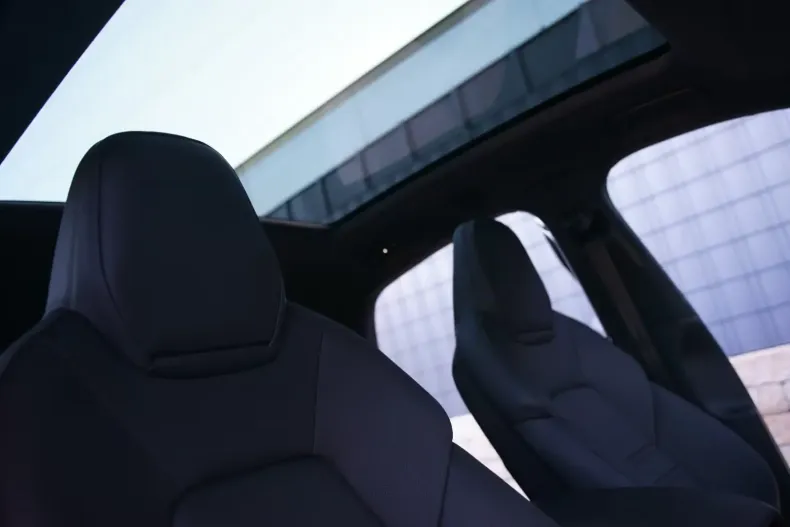 Porsche Cayenne din 2025 cu 8.999 km - oferta POR120287 - foto 6