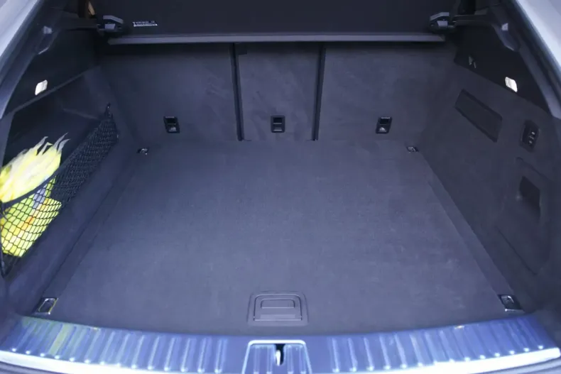 Porsche Cayenne din 2025 cu 8.999 km - oferta POR120287 - foto 11