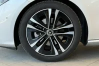 Mercedes-Benz CLA 180 din 2023 cu 14.480 km - oferta MER120290 - foto 8