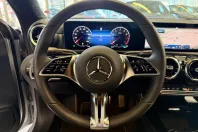 Mercedes-Benz CLA 180 din 2023 cu 14.480 km - oferta MER120290 - foto 11