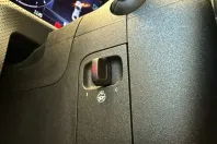 Mercedes-Benz CLA 180 din 2023 cu 14.480 km - oferta MER120290 - foto 14